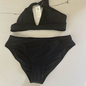 NWT-Beachsissi Black One Shoulder‎ Bikini-Size XL